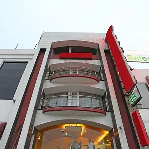 Hotel Capital O 443 Lohias